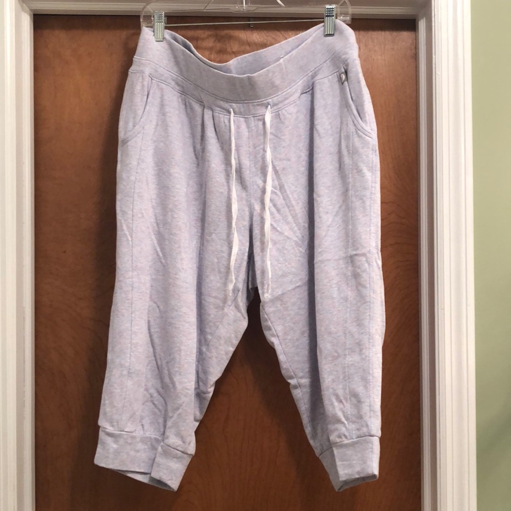 Lane Bryant sweat pants cropped. Size 14/16.